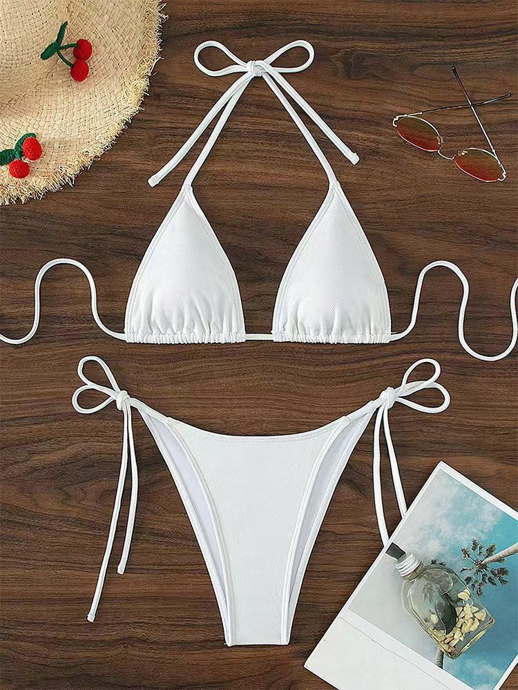 Sexy Bikini femme à nouer