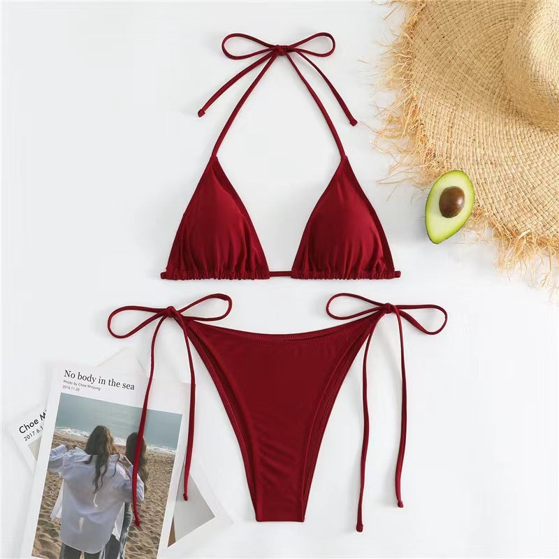 Sexy Bikini femme à nouer