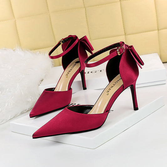 Escarpins Satinés à Talons Hauts avec Nœud