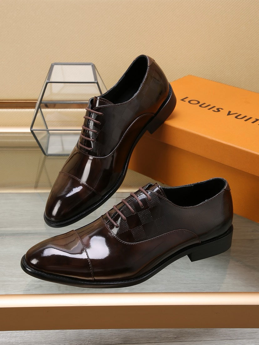 LV casual leather shoes，size：38~45，top/90usd,items code:202408272009